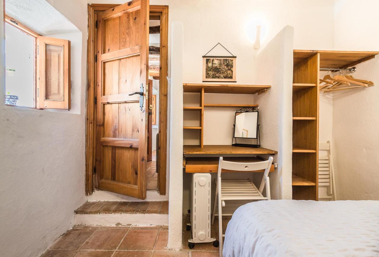 Casa Mundo - 16Th Century Traditional White Village House With Pool Pinos del Valle Εξωτερικό φωτογραφία