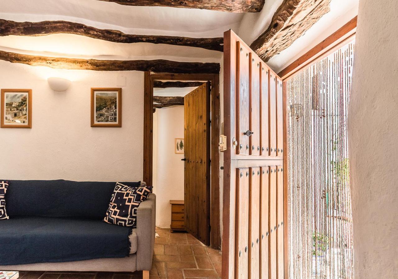 Casa Mundo - 16Th Century Traditional White Village House With Pool Pinos del Valle Εξωτερικό φωτογραφία
