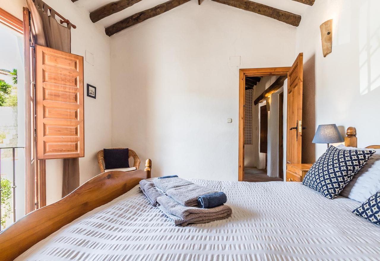Casa Mundo - 16Th Century Traditional White Village House With Pool Pinos del Valle Εξωτερικό φωτογραφία